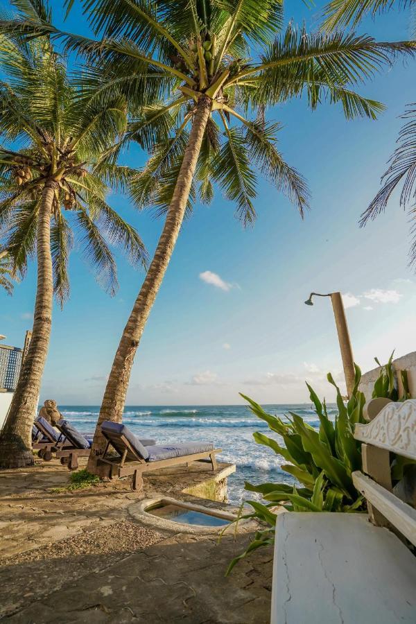 Blue Sky Beach Resort Unawatuna Exterior photo